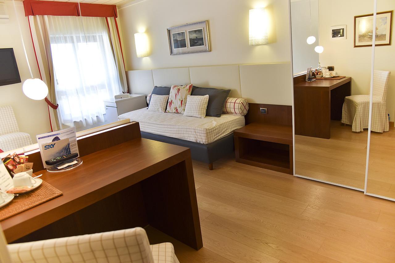 Venica & Venica Wine Resort Dolegna del Collio Екстериор снимка